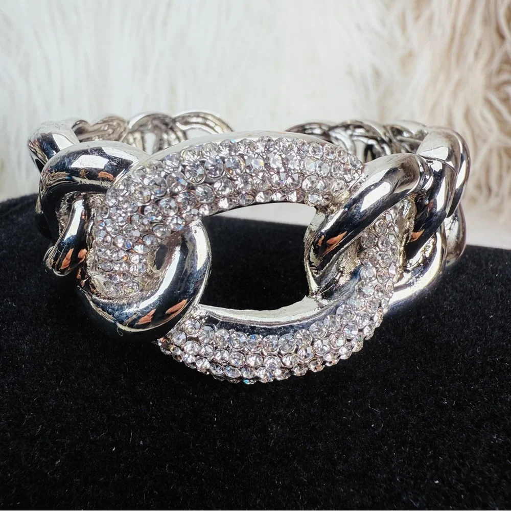Beautiful Silvertone bling open cuff bracelet